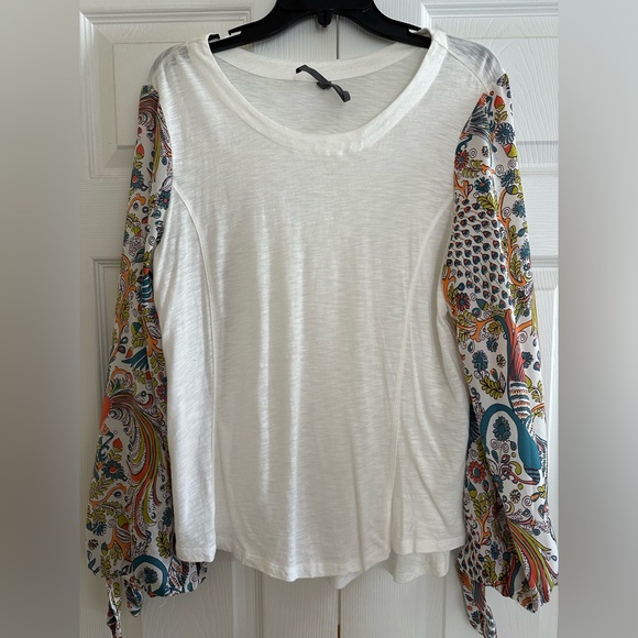 Anthropology White Top with Colorful Paisley Sleeves - Picture 2 of 9